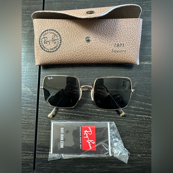 Ray-Ban 1971 Square Classic Sunglasses - Picture 6 of 6